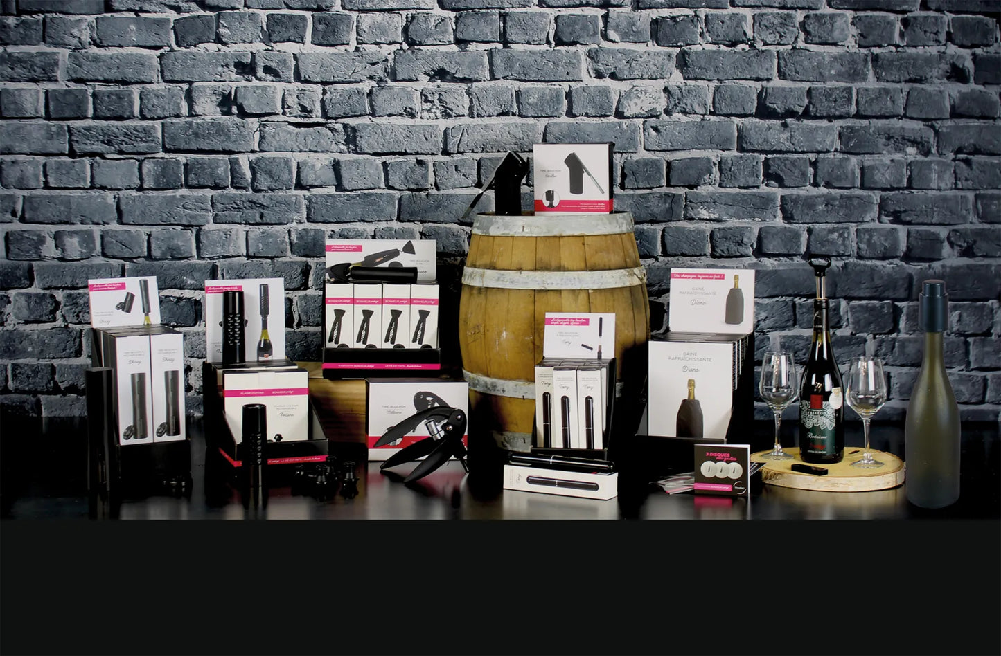 Tony black air pressure corkscrew from Saint Alban
