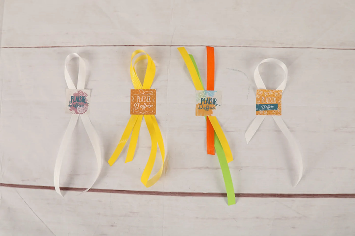 Etiquette adhesive Granada Plaisir dOffrir (set de 4 panachées -1 boîte de 500)
