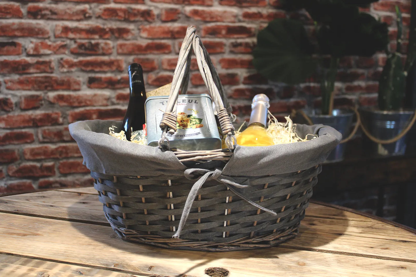 Maria basket, wicker/grey whitewashed wood, grey fabric, oval, 43x34x16cm