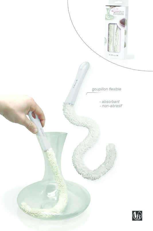 Emilie VinBouquet cleansing brush