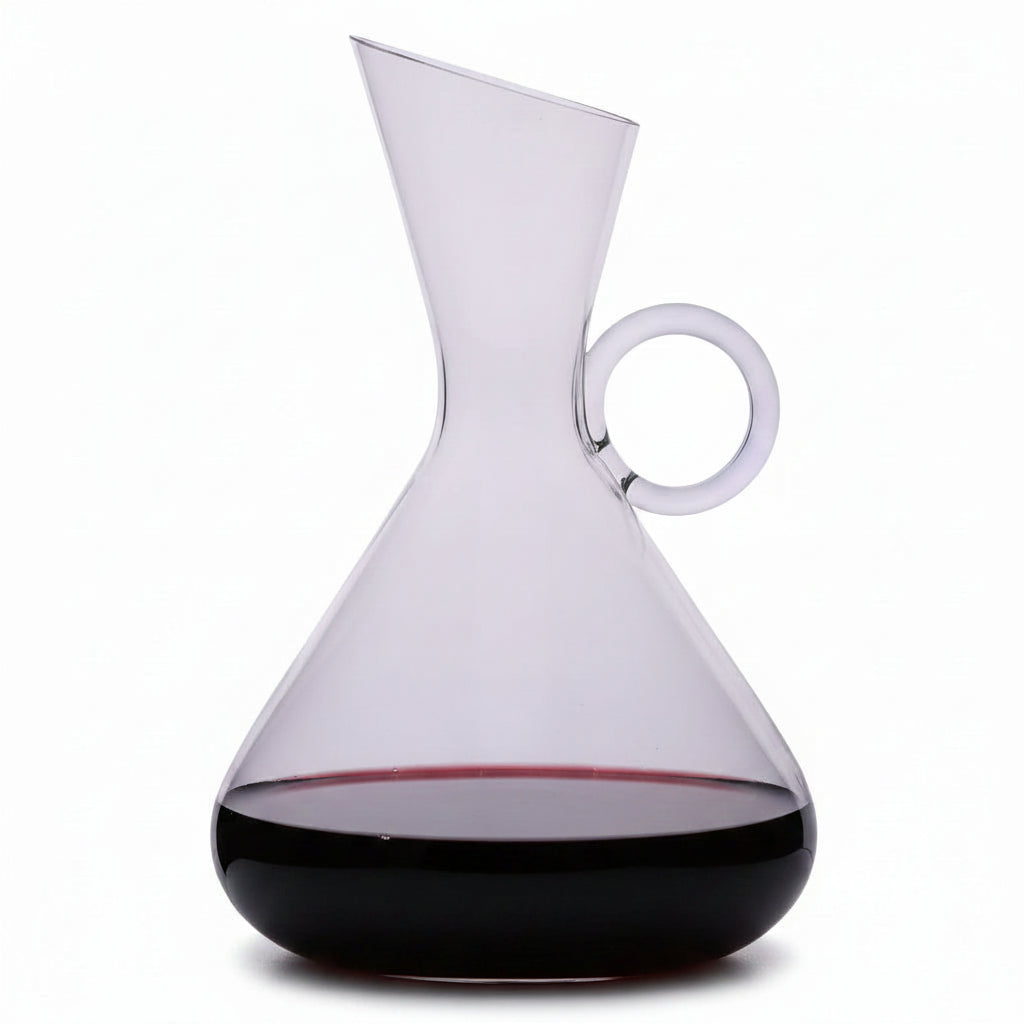 Segalin decanter with bevelled spout and handle 1.6l