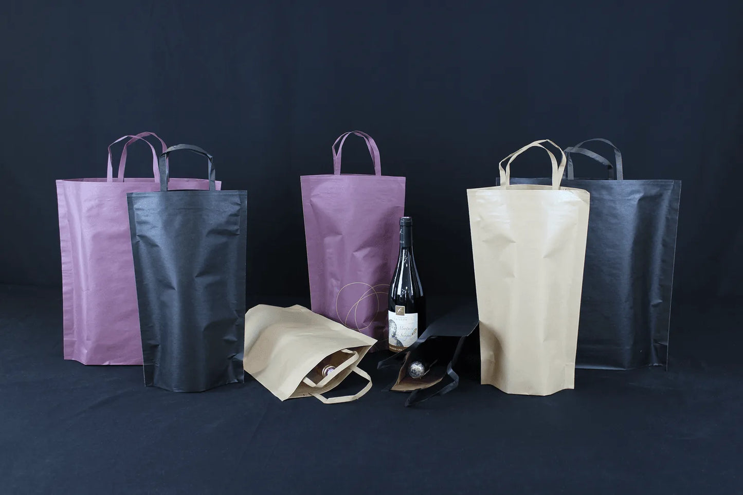 Hope bag, black kraft paper, 1 bottle