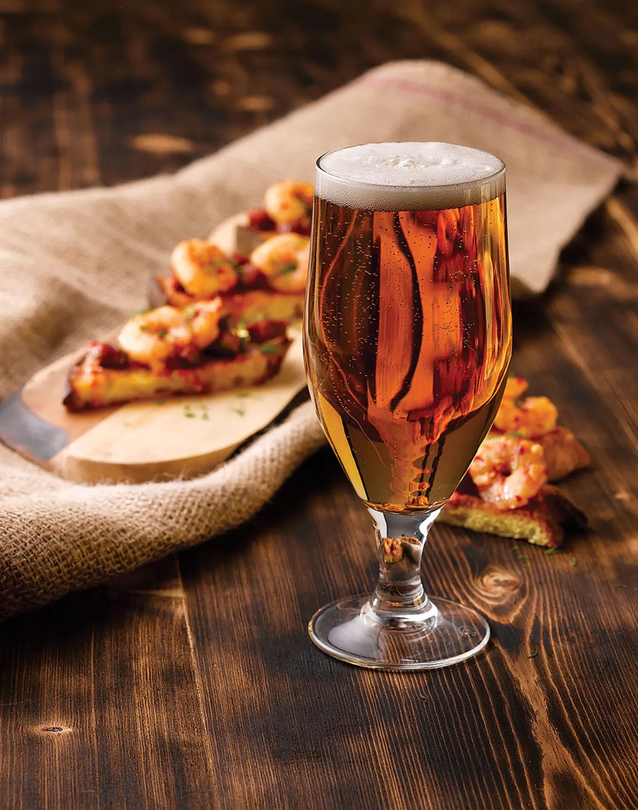 Verre à bière Cervoise 38cl sur pied
