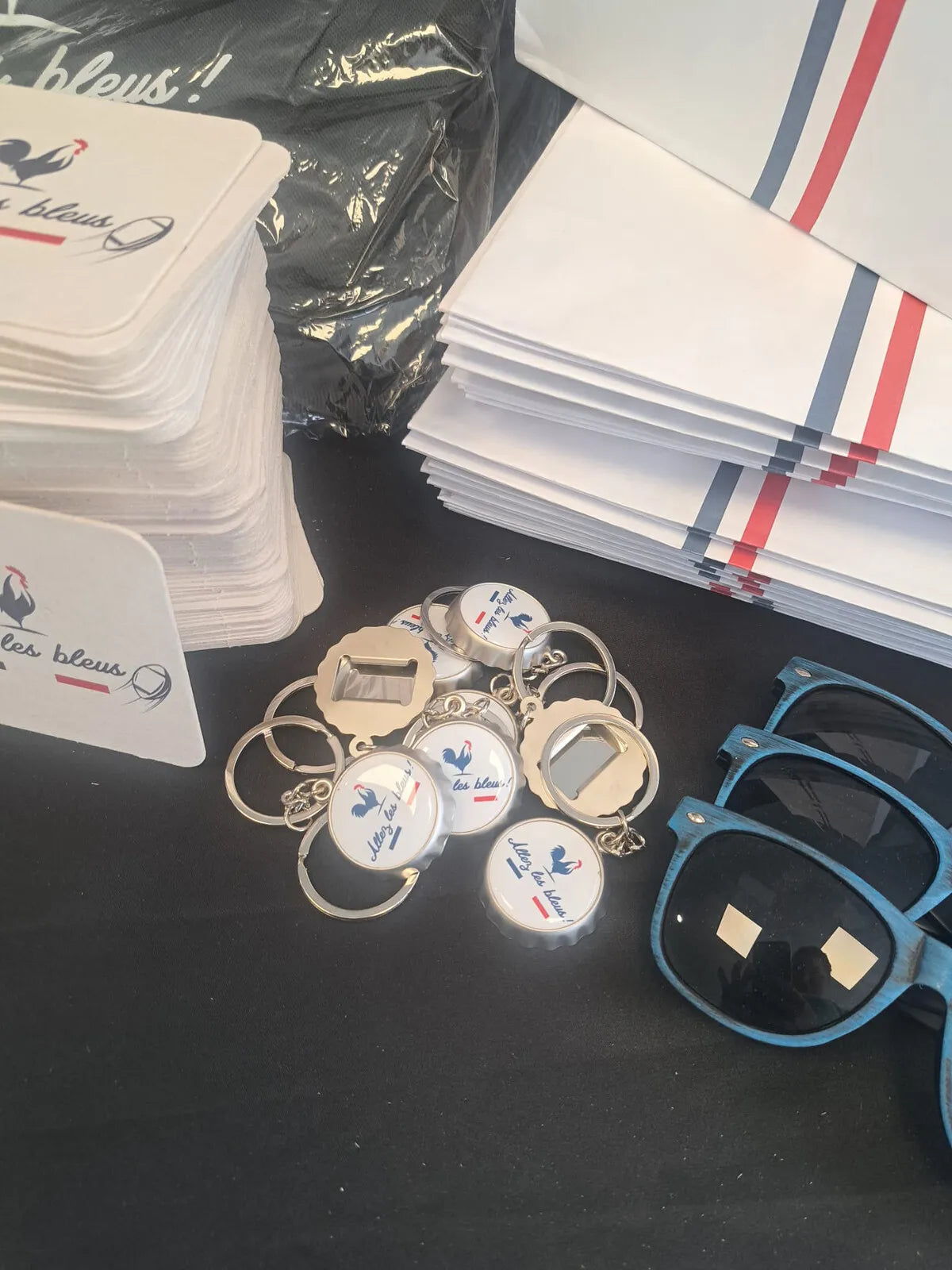 Pack of 200 "Go Blues" packaging and accessories